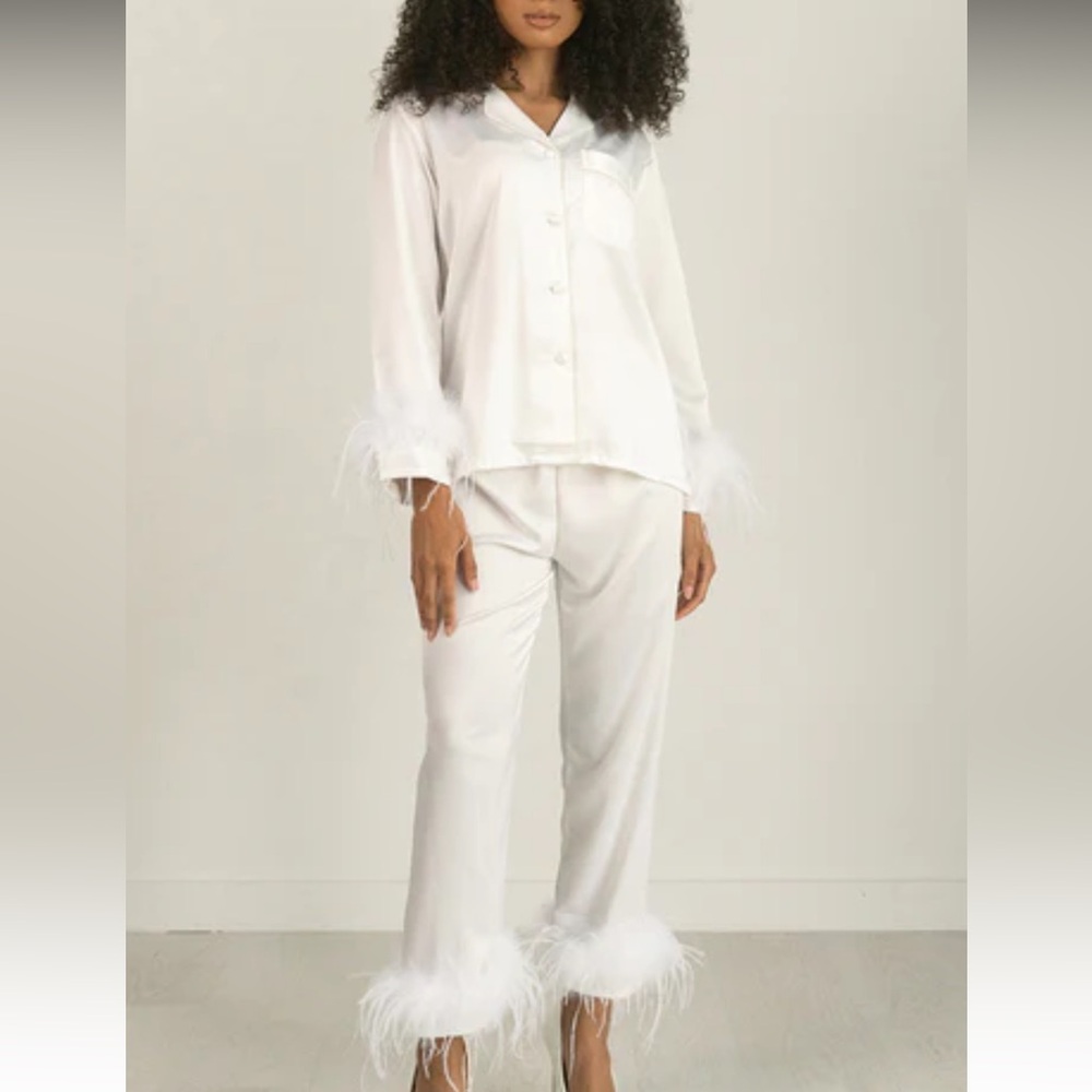 Bob Vivian White Feathered pajama set